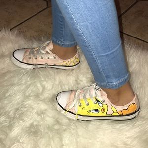 Converse Looney Tunes Tweety Bird Sz. 1